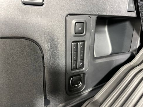 Used 2025 Ford Expedition Tremor AWD/4WD image 13