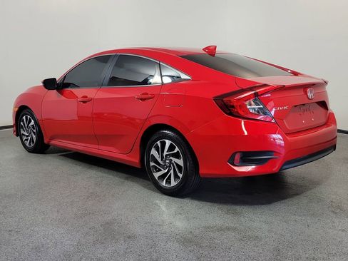Used 2018 Honda Civic EX image 5