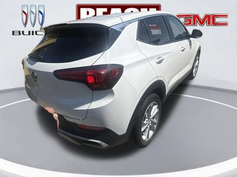 Used 2020 Buick Encore GX Preferred w/ Cold Weather Comfort Package FWD image 5