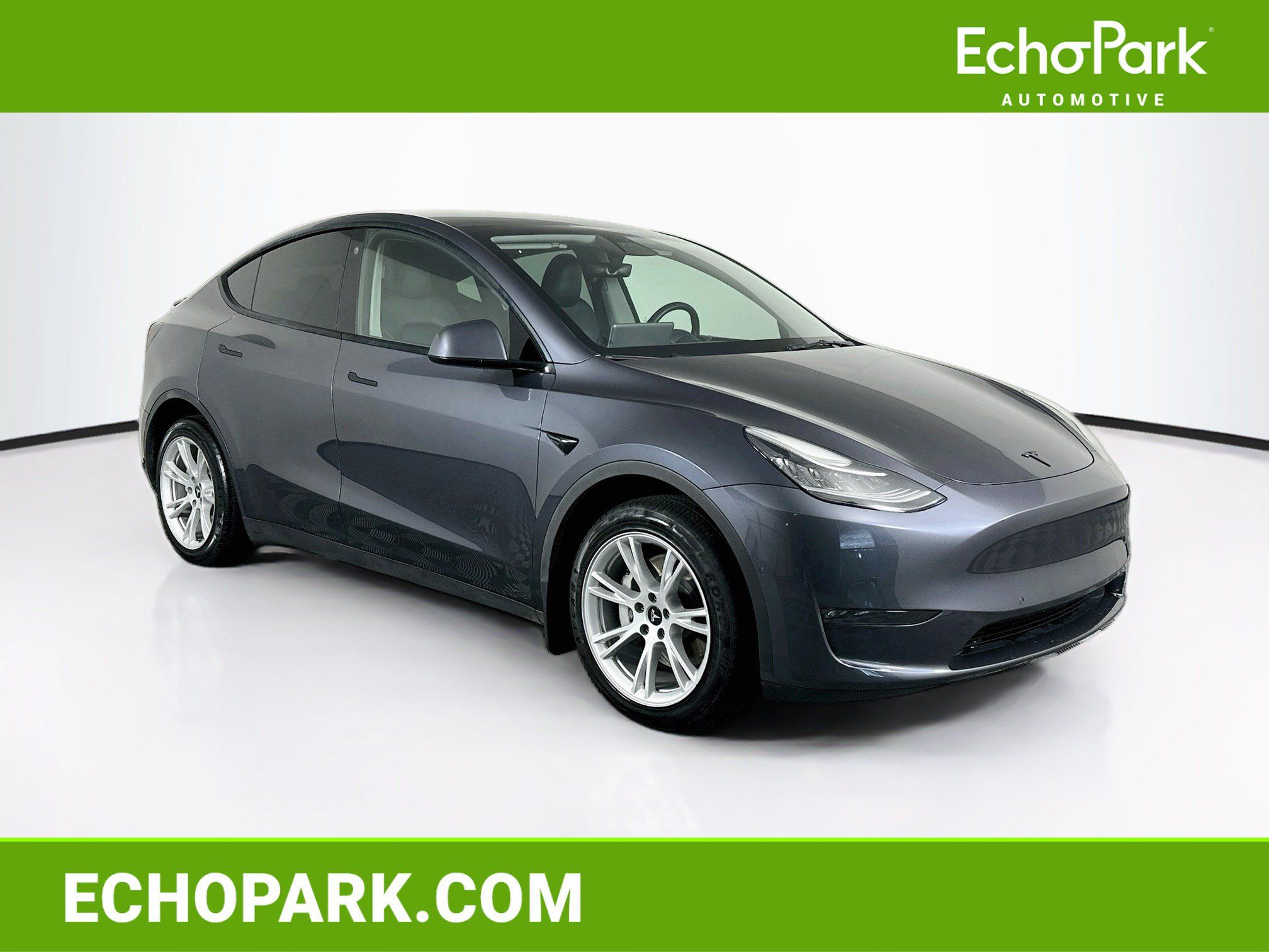 Used 2022 Tesla Model Y Long Range AWD/4WD image 1