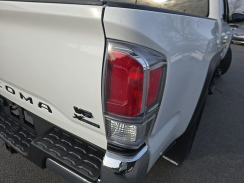 Used 2023 Toyota Tacoma TRD Off-Road image 34