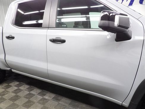 Used 2024 Chevrolet Silverado 1500 ZR2 AWD/4WD image 35
