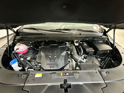Used 2026 Kia Carnival FWD image 35