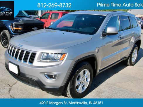 Used 2014 Jeep Grand Cherokee Laredo w/ Quick Order Package 23E AWD/4WD image 2