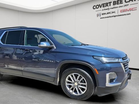 Used 2023 Chevrolet Traverse LT image 1