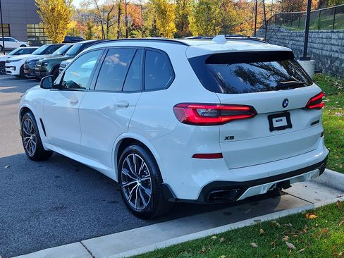 Used 2020 BMW X5 M50i w/ Executive Package image 12