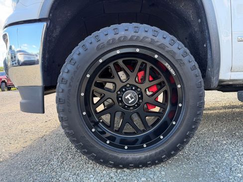 Used 2017 GMC Sierra 1500 SLT w/ SLT Premium Package image 9