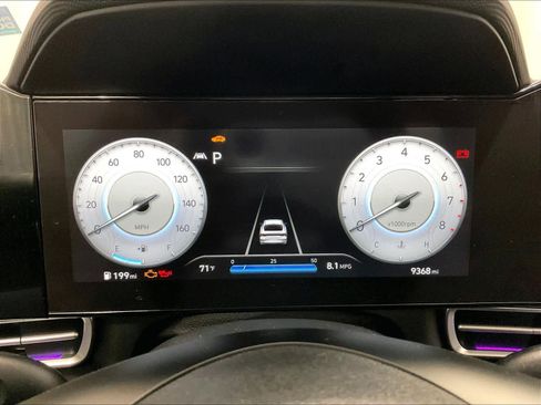 Used 2022 Hyundai Elantra Limited image 25