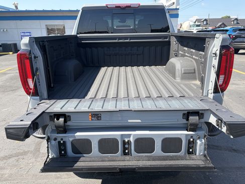Used 2024 GMC Sierra 1500 Denali w/ Denali Reserve Package AWD/4WD image 5