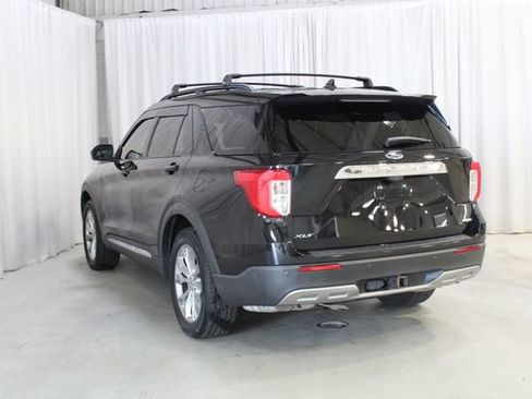 Used 2020 Ford Explorer XLT w/ Equipment Group 202A AWD/4WD image 26