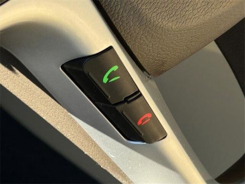 Used 2013 Hyundai Accent GLS w/ Premium Pkg image 11