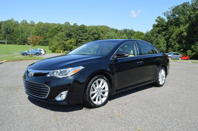 Used 2013 Toyota Avalon Limited FWD image 59