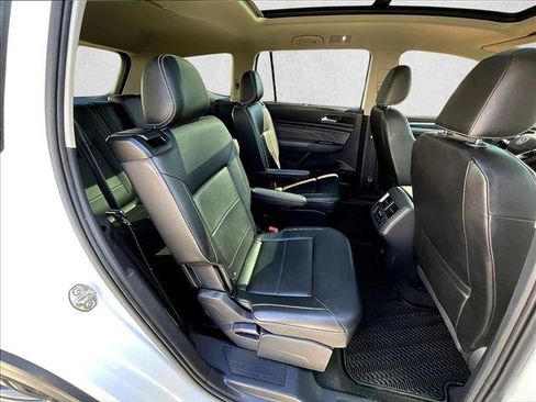 Used 2021 Volkswagen Atlas SE w/ Panoramic Sunroof Package image 29