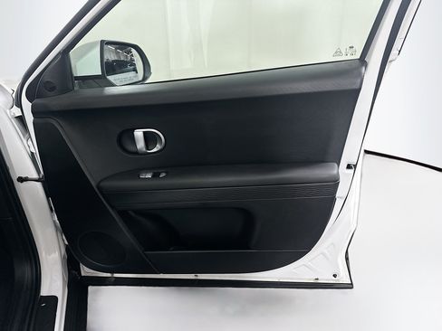 Used 2024 Hyundai Ioniq 5 SEL RWD image 32