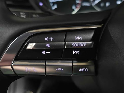 Used 2023 MAZDA MAZDA3 s image 33