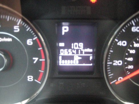 Used 2015 Subaru Forester 2.5i Touring w/ Eyesight & Navigation System AWD/4WD image 27