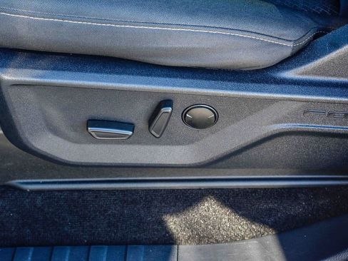 Certified 2022 Ford F150 XLT w/ Equipment Group 302A High image 19