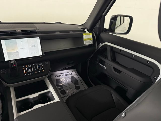 Certified 2025 Land Rover Defender 110 S AWD/4WD image 19