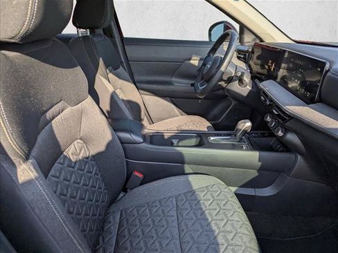Used 2025 Nissan Kicks SV w/ SV Premium Package FWD image 28