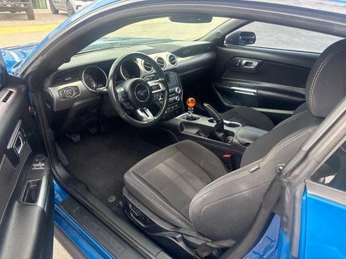 Used 2020 Ford Mustang GT RWD image 5