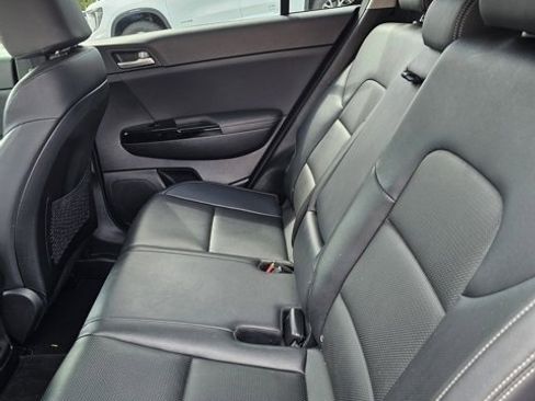 Used 2022 Kia Sportage EX image 26