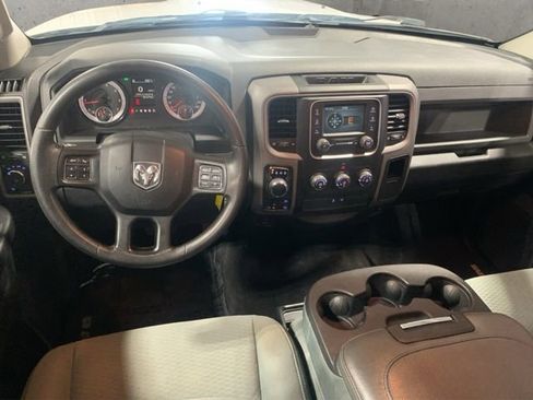 Used 2017 RAM 1500 Express AWD/4WD image 20