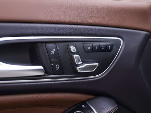 Used 2018 Mercedes-Benz CLA 250 image 22