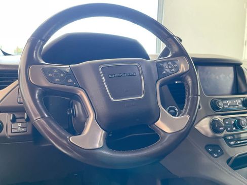 Used 2018 GMC Yukon XL Denali w/ Denali Ultimate Package AWD/4WD image 14