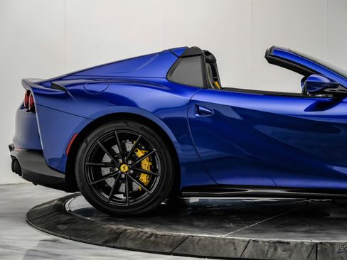 Used 2023 Ferrari 812 GTS RWD image 28