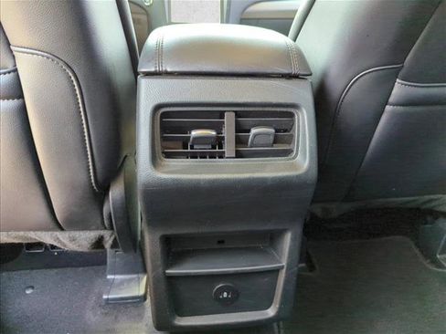 Used 2024 Ford Edge SEL image 16