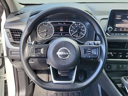 Used 2024 Nissan Rogue S AWD/4WD image 15