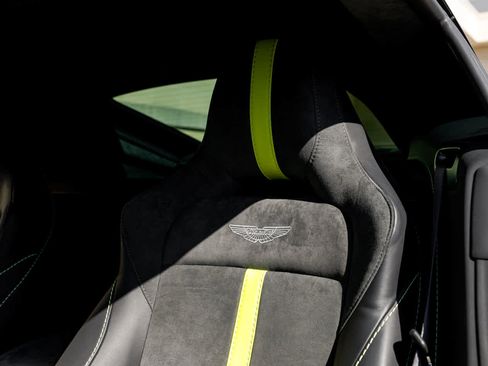 Used 2023 Aston Martin V8 Vantage Coupe image 5