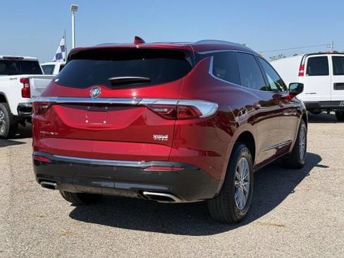 Used 2023 Buick Enclave Essence w/ Trailering Package, 5000 lbs. FWD image 5