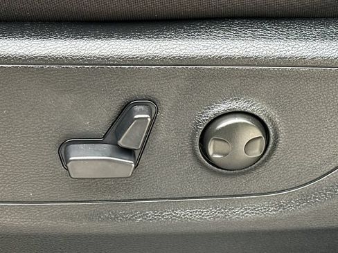 Used 2026 RAM 1500 Big Horn AWD/4WD image 38