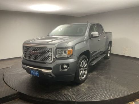 Used 2020 GMC Canyon Denali image 3