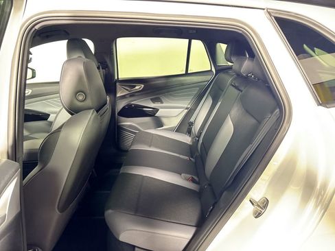 New 2025 Volkswagen ID.4 Pro S Plus image 21