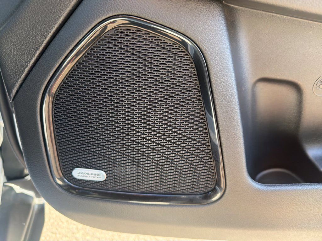 Used 2022 Jeep Compass Trailhawk w/ Sun and Sound Group AWD/4WD image 23