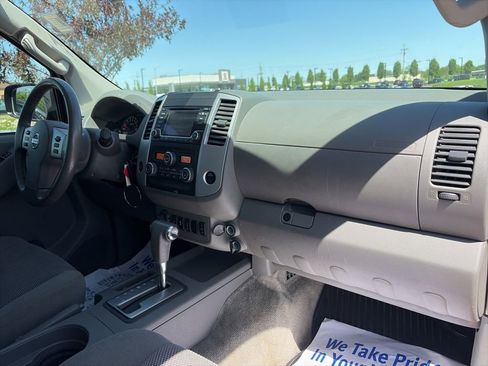 Used 2016 Nissan Frontier SV w/ SV Value Truck Package AWD/4WD image 28