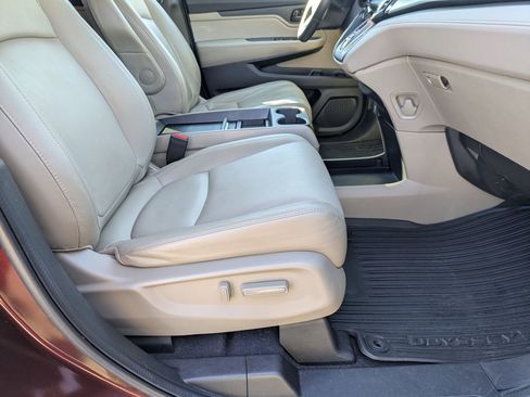 Used 2019 Honda Odyssey EX-L image 36