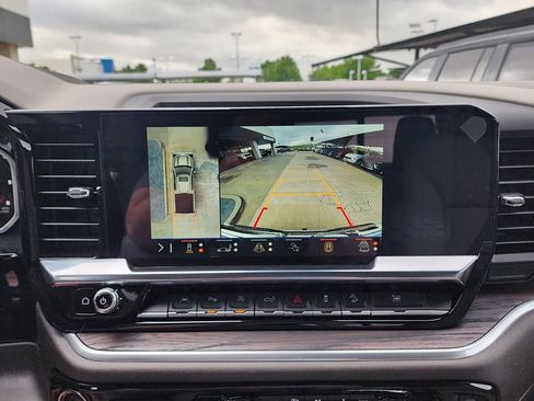 New 2026 GMC Sierra 1500 SLT image 28