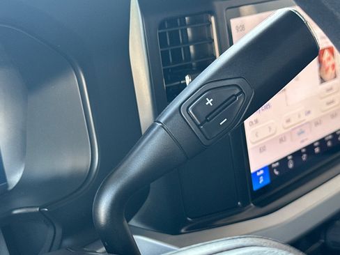 New 2025 Ford F250 XLT w/ Black Appearance Package image 21