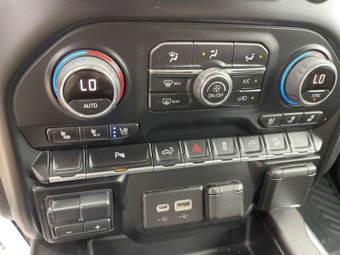 Used 2021 Chevrolet Silverado 2500 LTZ w/ LTZ Plus Package AWD/4WD image 18