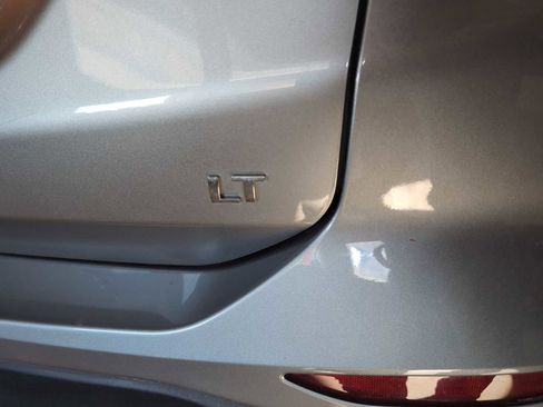 Used 2024 Chevrolet Equinox LT image 28