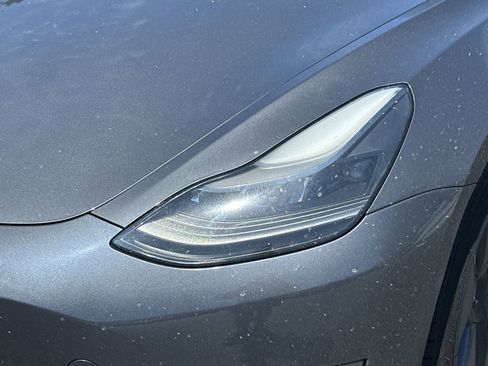 Used 2023 Tesla Model 3 Standard Range RWD image 11