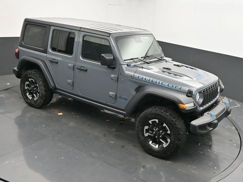 Used 2024 Jeep Wrangler Unlimited Rubicon 4xe image 37