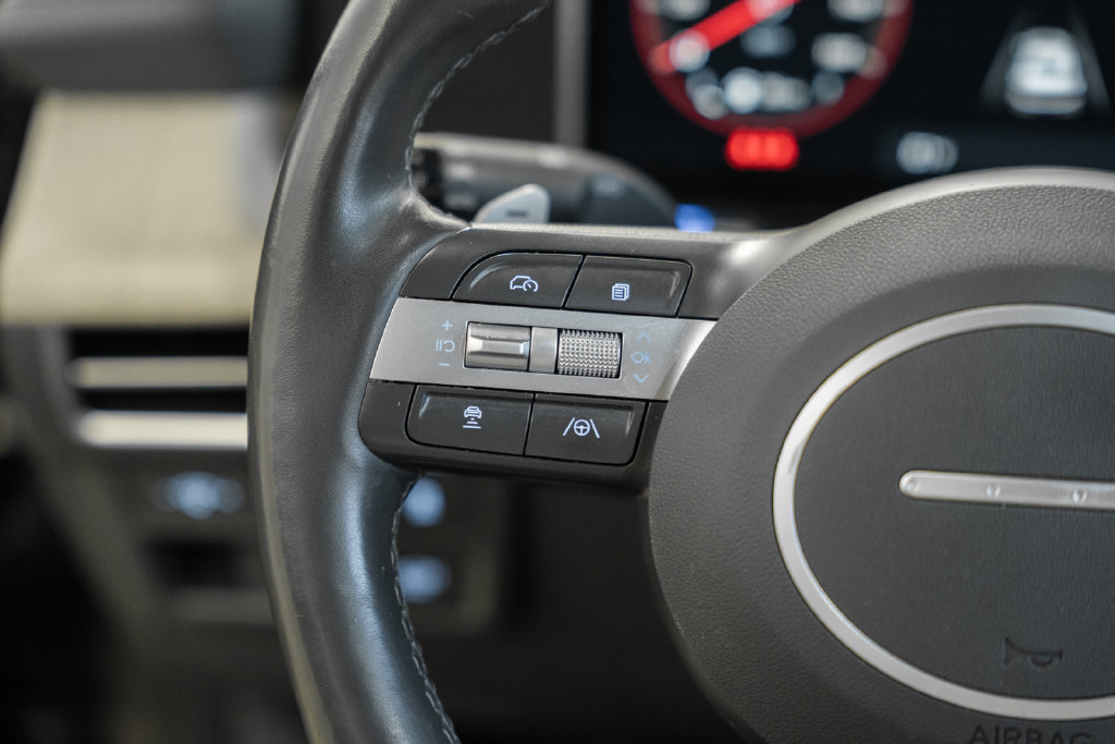 Used 2025 Hyundai Sonata Limited FWD image 27