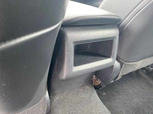 Used 2023 Toyota Camry SE image 19