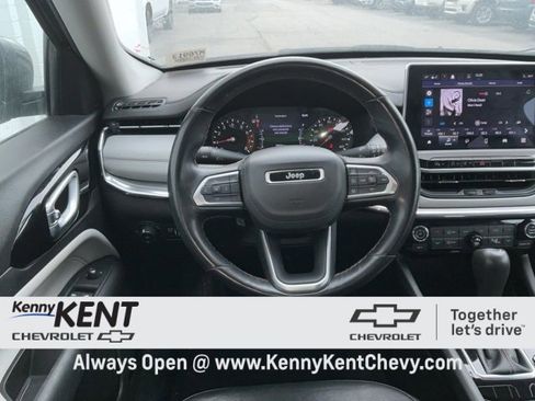 Used 2022 Jeep Compass Limited image 18