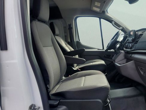 New 2025 Ford Transit 250 Low Roof image 20