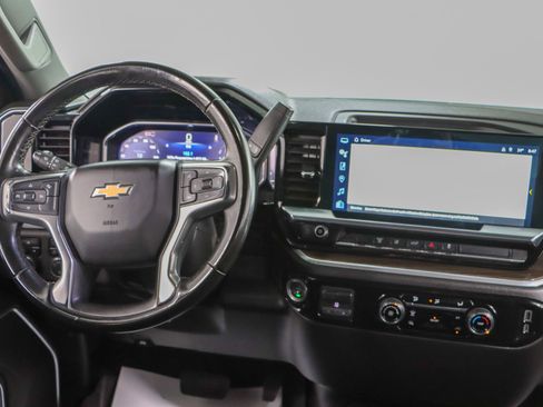 Used 2024 Chevrolet Silverado 3500 LT image 18